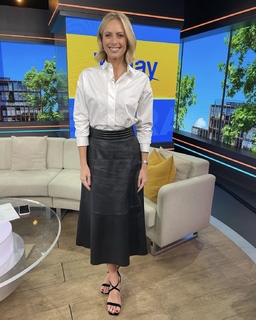 Sylvia Jeffreys feet photo 4