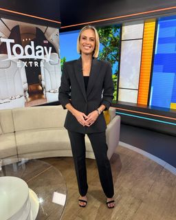 Sylvia Jeffreys feet photo 10