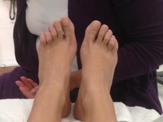 Sylvia Saenz feet photo 11