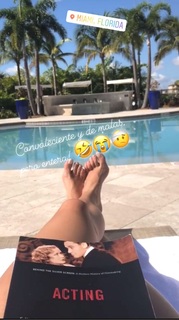 Sylvia Saenz feet photo 2