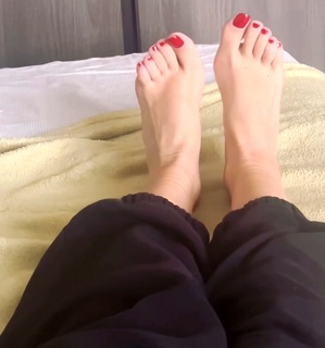 Sylvia Saenz feet photo 9