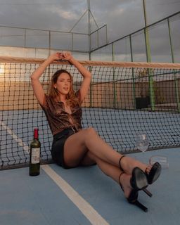 Sylvia Saenz feet photo 3