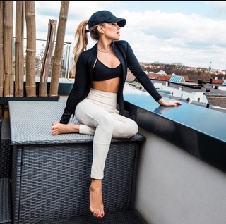 Sylvie Meis feet photo thumbnail