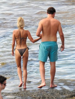Sylvie Meis feet photo thumbnail