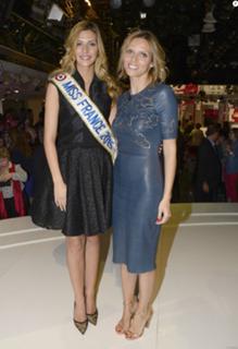 Sylvie Tellier feet photo thumbnail