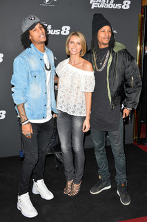 Sylvie Tellier feet photo thumbnail