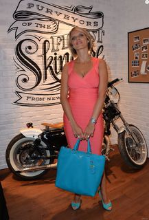 Sylvie Tellier feet photo thumbnail