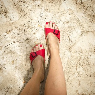 Sylvie Tellier feet photo thumbnail