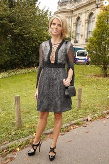 Sylvie Tellier feet photo thumbnail