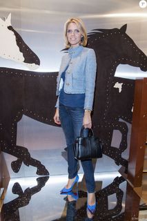 Sylvie Tellier feet photo thumbnail