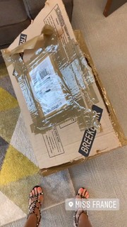 Sylvie Tellier feet photo thumbnail