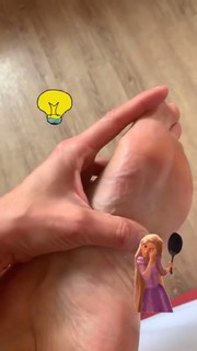 Sylvie Tellier feet photo thumbnail