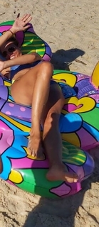 Sylvie Tellier feet photo thumbnail