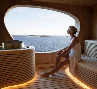 Sylvie Tellier feet photo thumbnail