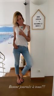 Sylvie Tellier feet photo thumbnail