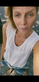 Sylvie Tellier feet photo thumbnail