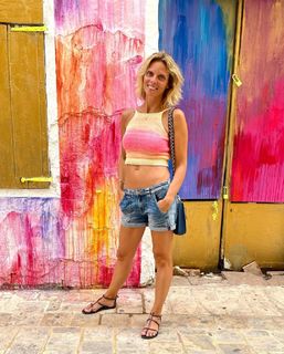 Sylvie Tellier feet photo thumbnail