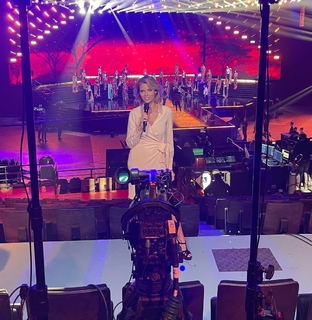 Sylvie Tellier feet photo thumbnail