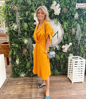 Sylvie Tellier feet photo thumbnail