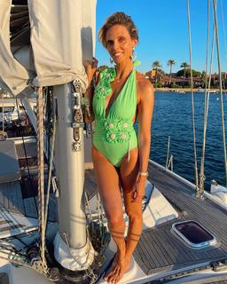 Sylvie Tellier feet photo thumbnail