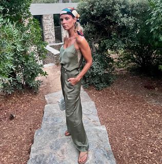 Sylvie Tellier feet photo thumbnail