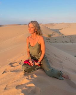 Sylvie Tellier feet photo thumbnail