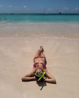 Sylvie Tellier feet photo thumbnail