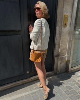 Sylvie Tellier feet photo thumbnail