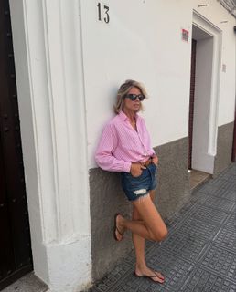 Sylvie Tellier feet photo thumbnail