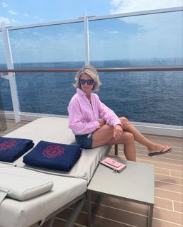 Sylvie Tellier feet photo thumbnail