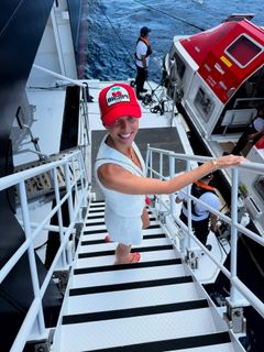 Sylvie Tellier feet photo thumbnail