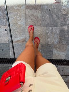 Sylvie Tellier feet photo thumbnail