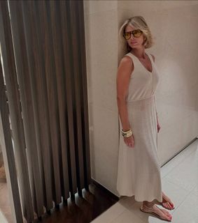 Sylvie Tellier feet photo thumbnail