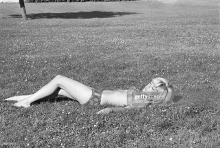 Sylvie Vartan feet photo 8