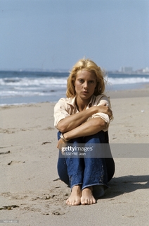 Sylvie Vartan feet photo 4