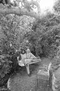 Sylvie Vartan feet photo 4