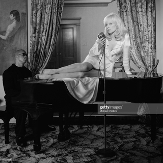 Sylvie Vartan feet photo 3
