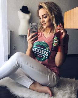 Sylwia Nowak feet photo 10