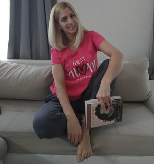 Szabina Tápai feet photo 6