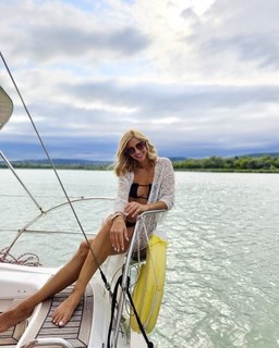 Szabina Tápai feet photo 19