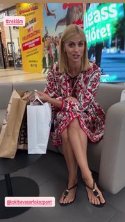 Szabina Tápai feet photo 2