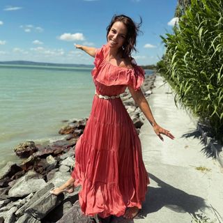 Szilvia Péter Szabó feet photo 12