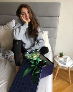 Sára Sandeva feet photo 13