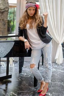 Sára Sandeva feet photo 3