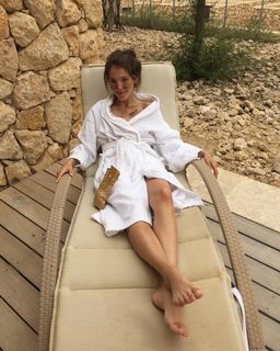 Sára Sandeva feet photo 11