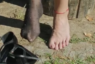 Sümeyye Aydogan feet photo 2