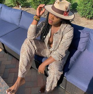 Ta'Rhonda Jones feet photo 2