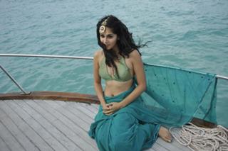 Taapsee Pannu feet photo thumbnail
