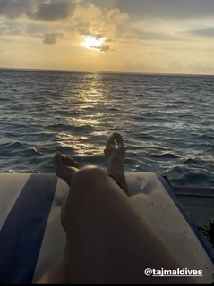 Taapsee Pannu feet photo thumbnail