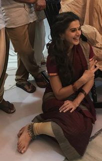 Taapsee Pannu feet photo thumbnail